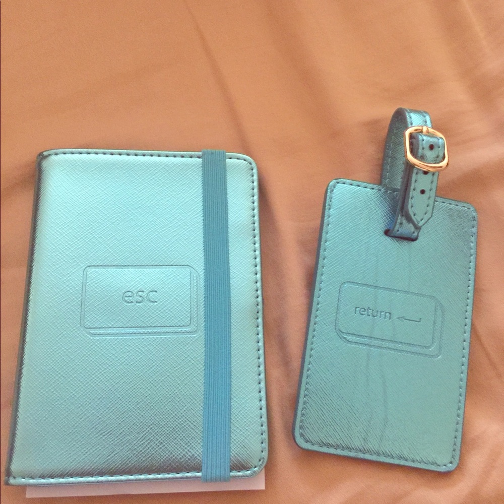 Passport Holder and Lugage Tag Set
